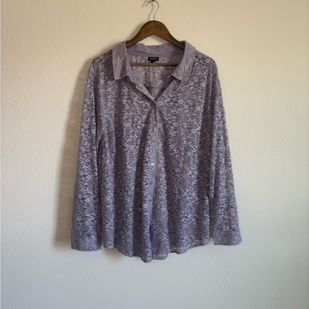 Torrid Lizzie Chenille Lace Button Up Shirt Size 4